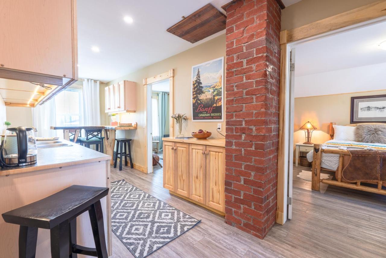 Craftsman'S Loft - Heritage Charm - Ac - 5 Min Dt YYC Exterior photo